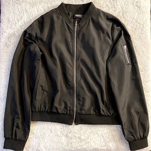 Women Small Classic Black Bomber Jacket